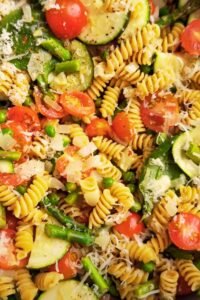 Easy Chicken Pasta Primavera: A Colorful Journey to Flavor Paradise